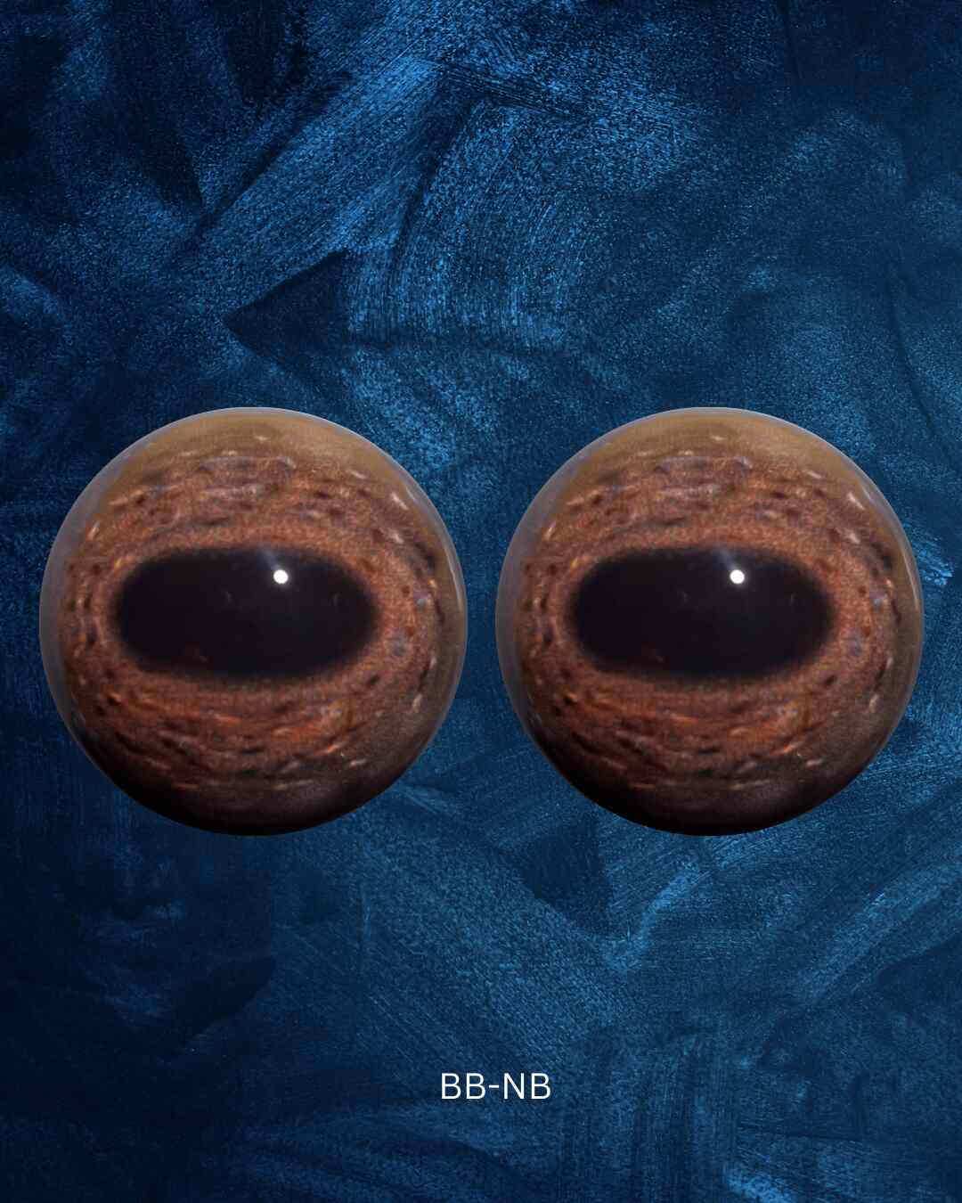 Blesbuck Eye - Oval Pupil with Red-Brown Iris and mottled black and white veins (BB)