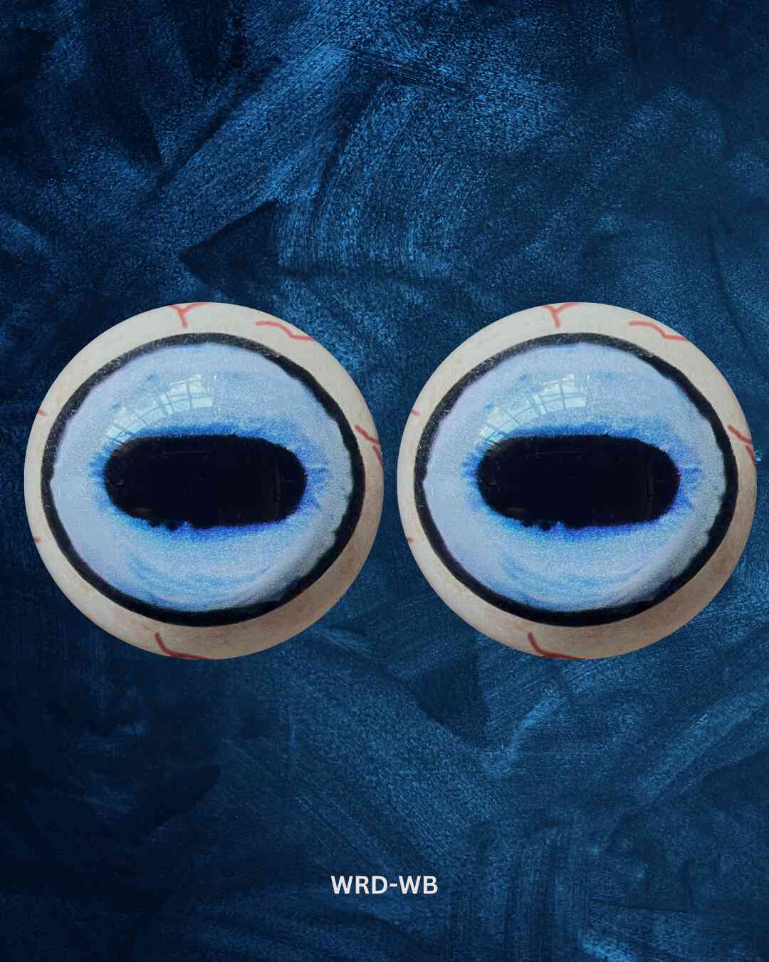 White Red Deer Eye- Oval pupil with light blue iris (WRD)