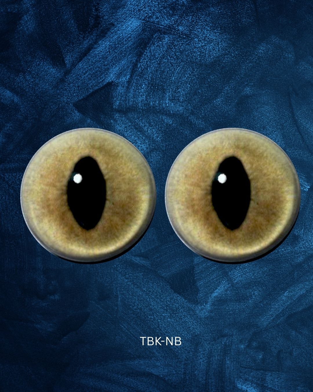 Serval Eye - Slit pupil with light brown iris and black outer ring (TBK)